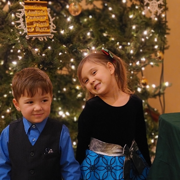 Meet your Posher, Sacha - Picture 3 of 4